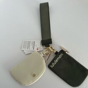 lululemon athletica 
1 x Grey Sage/Light Ivory/Gold / Size ONE SIZE